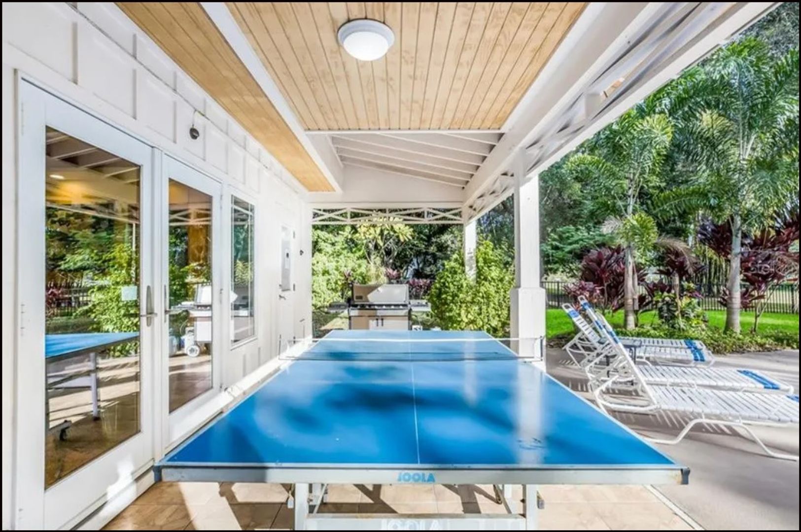 611 Paradise Bay 2 of 8