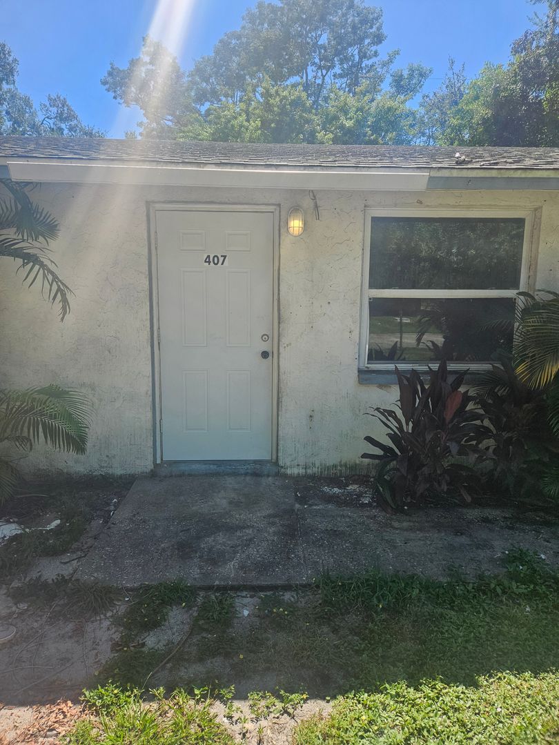 BRADENTON House: 407 26TH AVE WEST