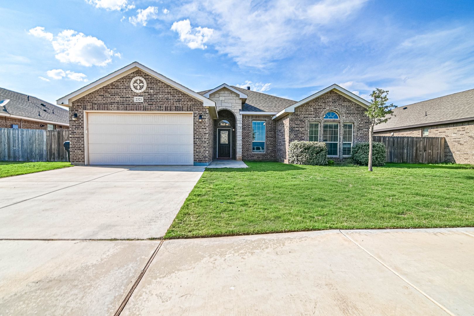 Midland House: 2323 Vista Ridge RD