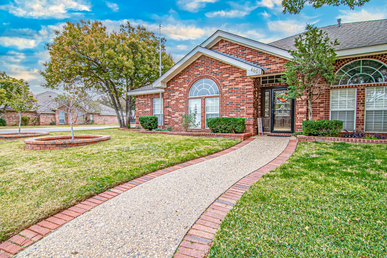 Midland House: 4601 Cherrywood Drive