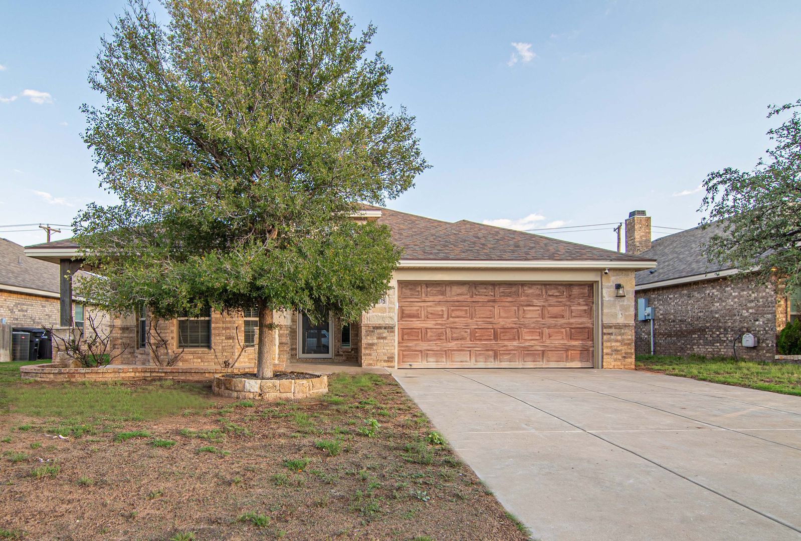 Midland House: 5705 Champions Dr