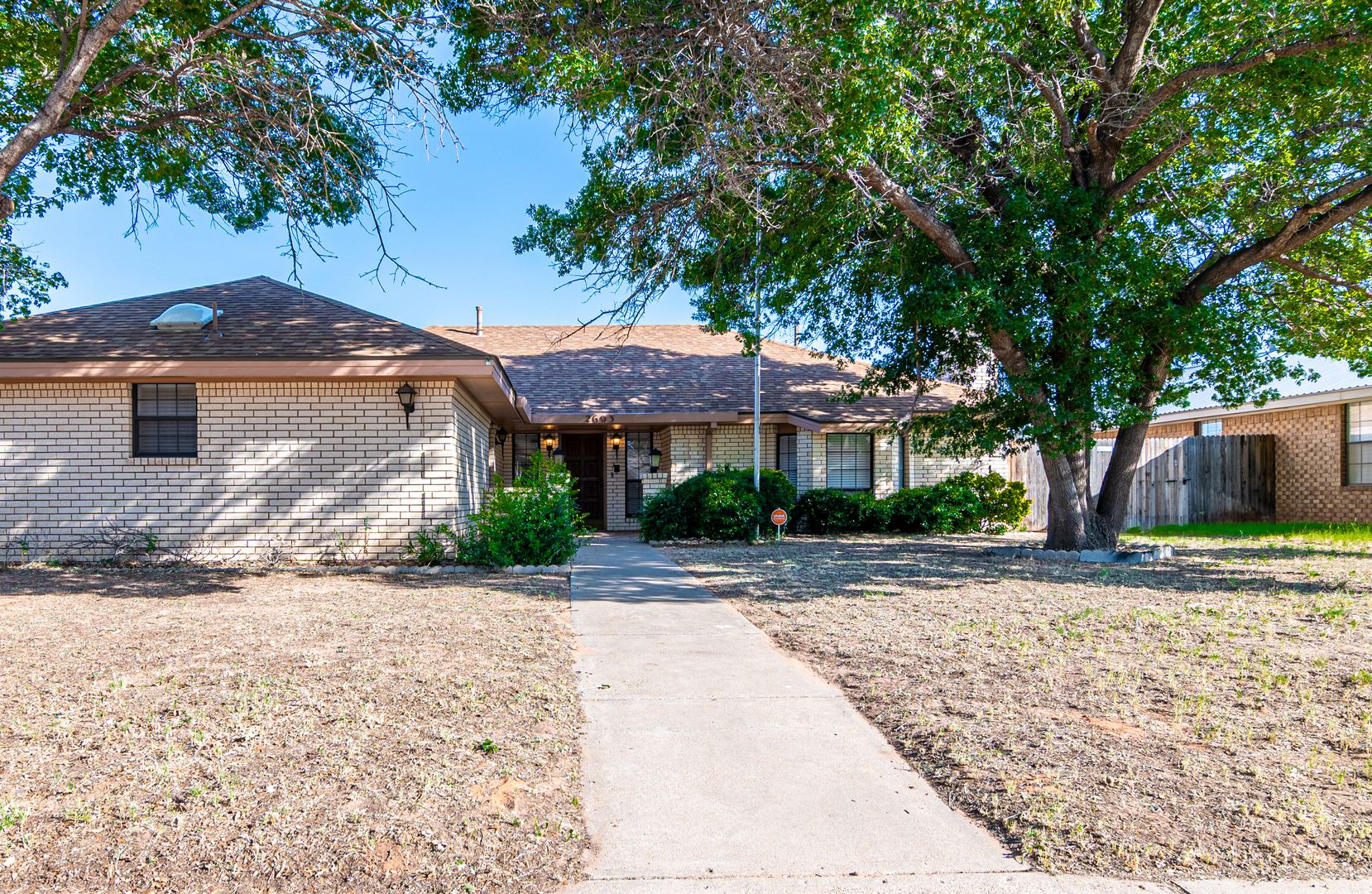 Midland House: 2603 Caldera