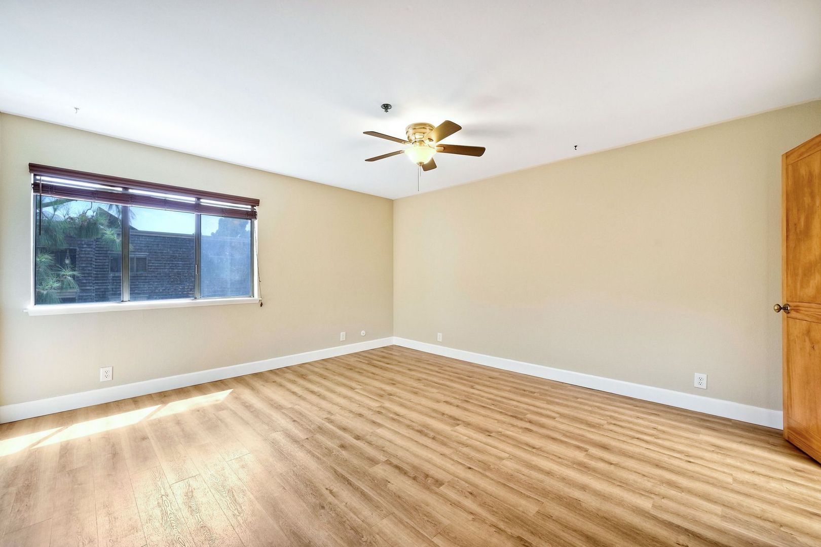 5780 Friars Rd Unit C7 7 of 12