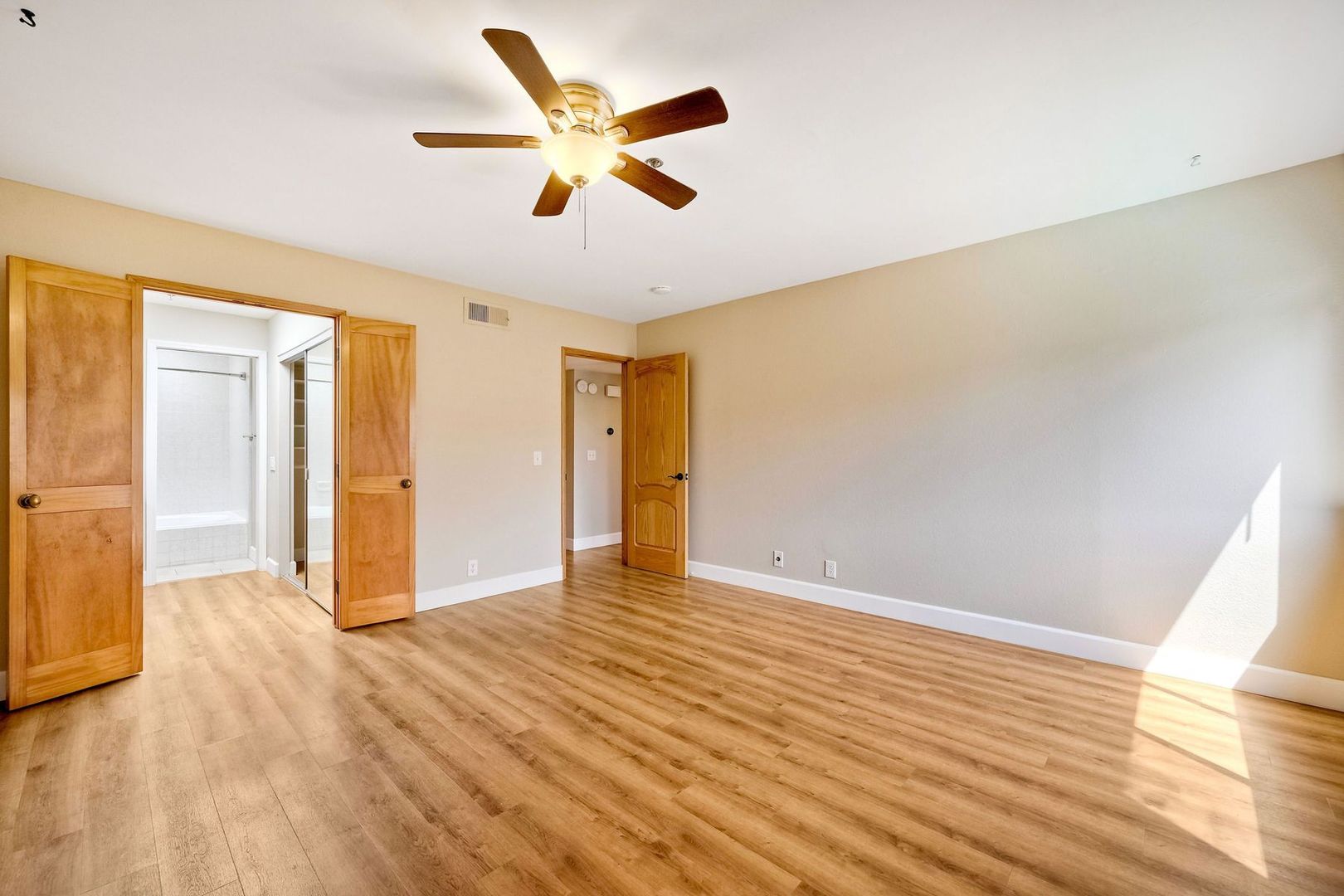 5780 Friars Rd Unit C7 8 of 12