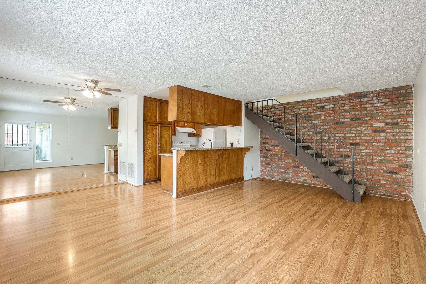 Santee Townhome: 9905 Mission Gorge Rd #2