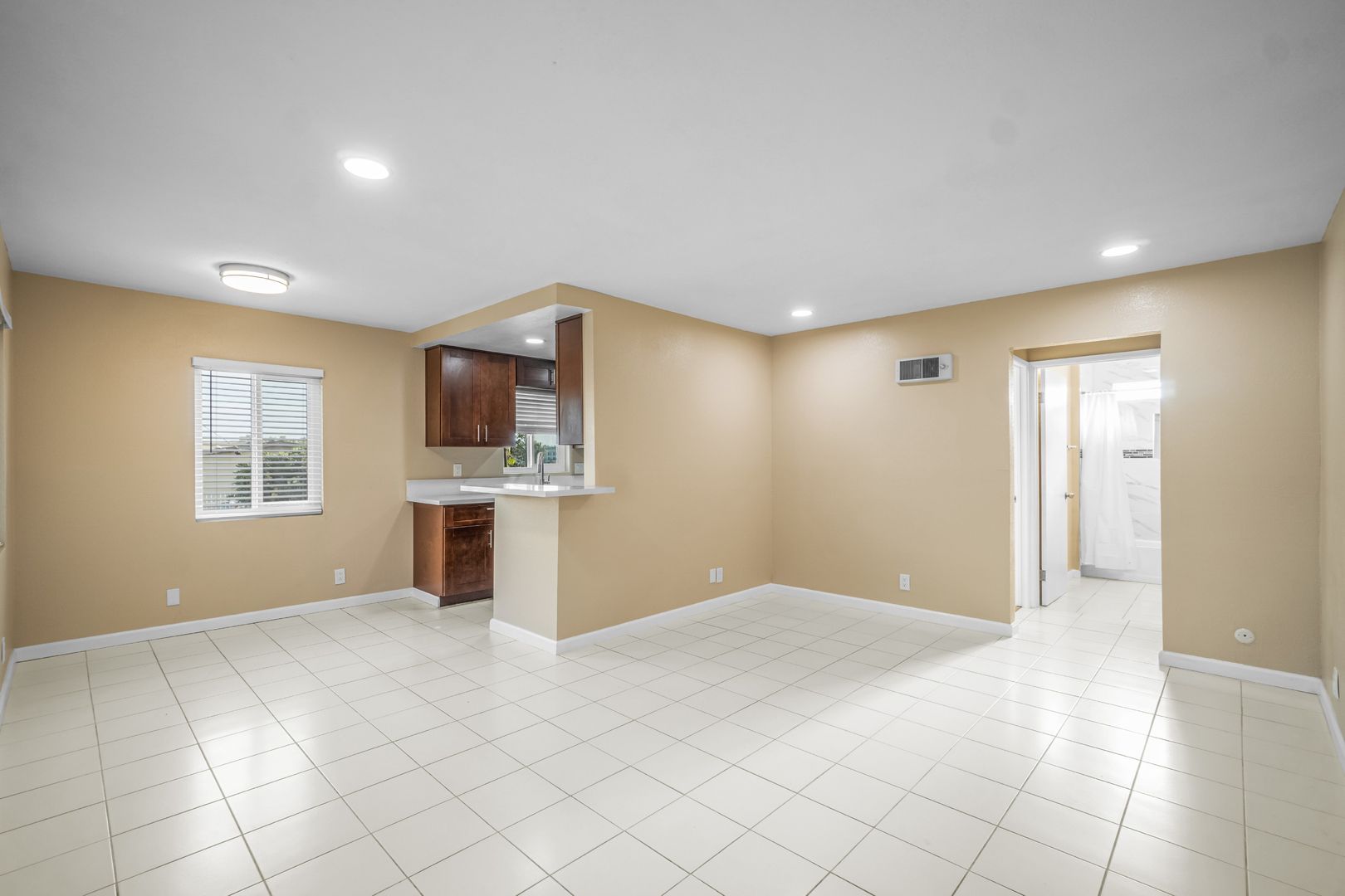 San Diego Apartment: 4369 53rd St.