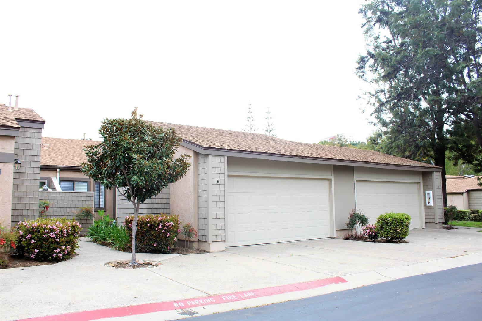 San Diego Condo: 5571 Adobe Falls Rd. #B