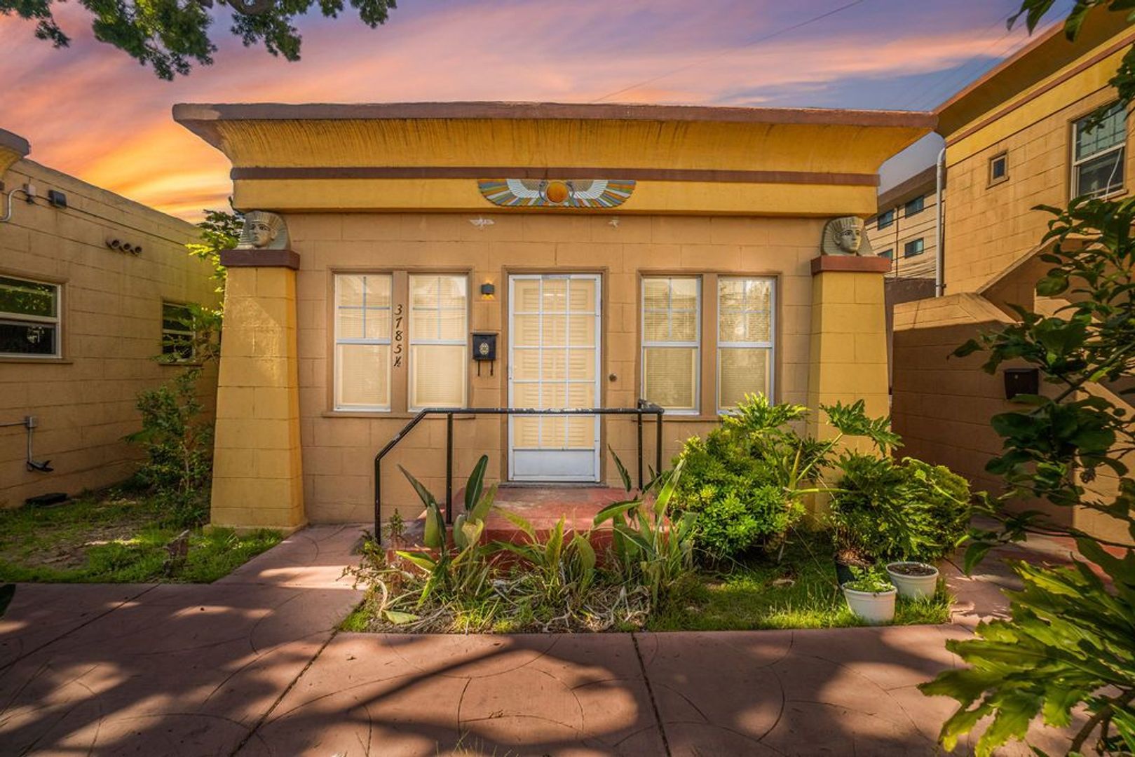 San Diego Apartment: 3783-3787 1/2 Park Blvd