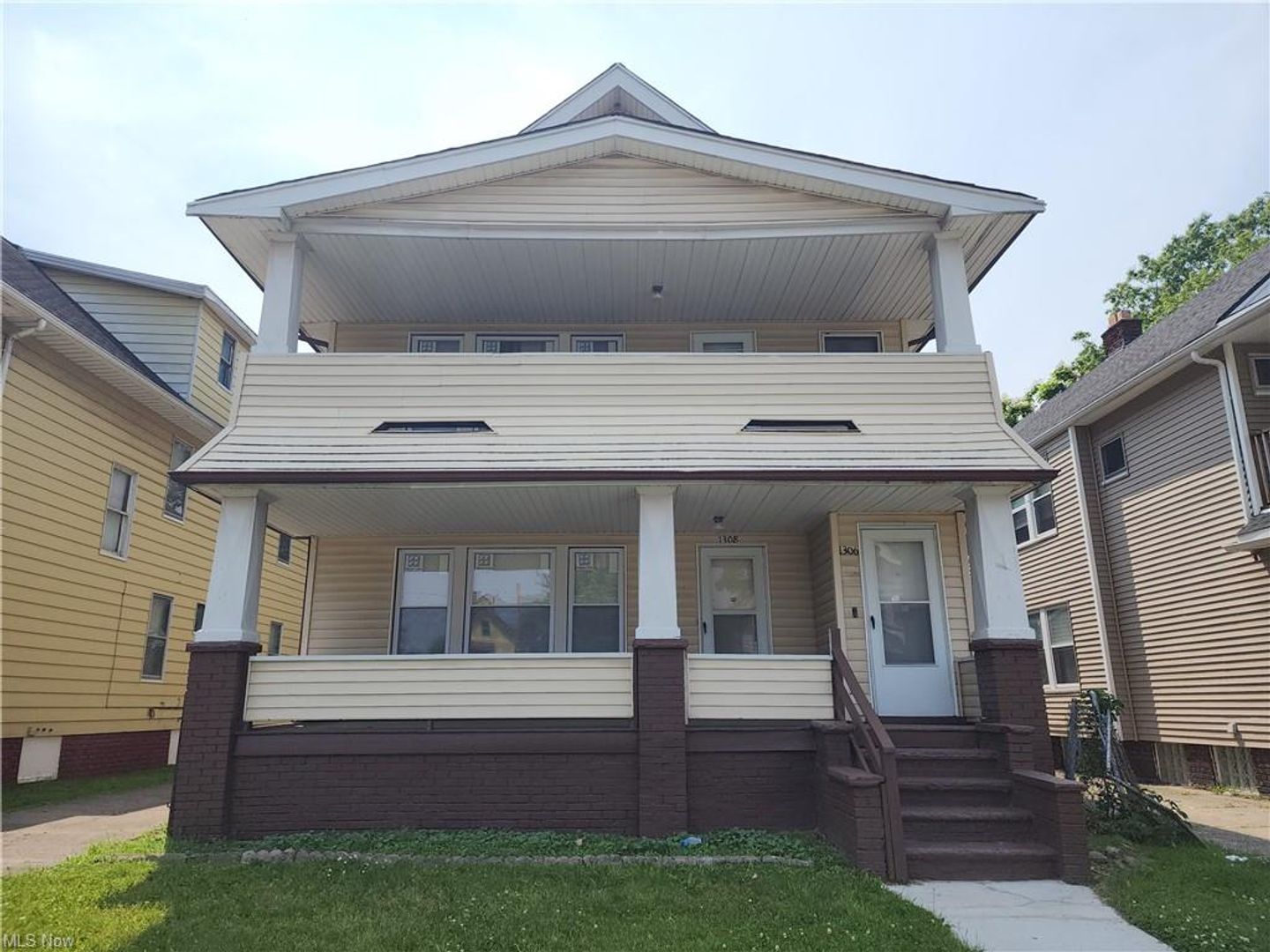 East Cleveland Apartment: 1306 E 134