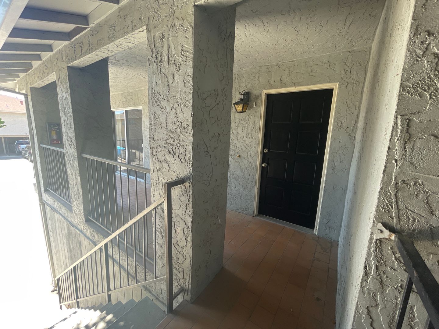 Hollister Apartment: 1531 Gabilan Drive