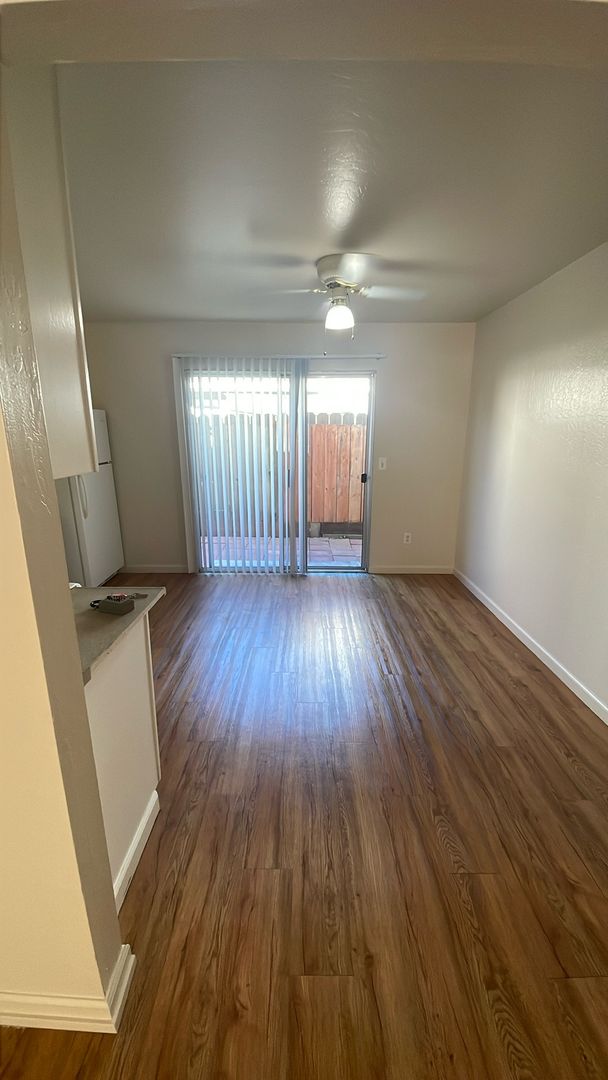 Hollister Apartment: 780 Busby Ct