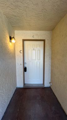 2 Bed 1 Bath Rental at 1551 Highland Drive Unit C, Hollister, CA – photo 1