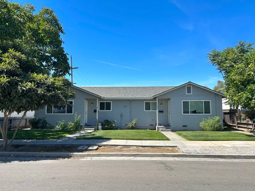 2 Bedroom, 1 Bath Apartment