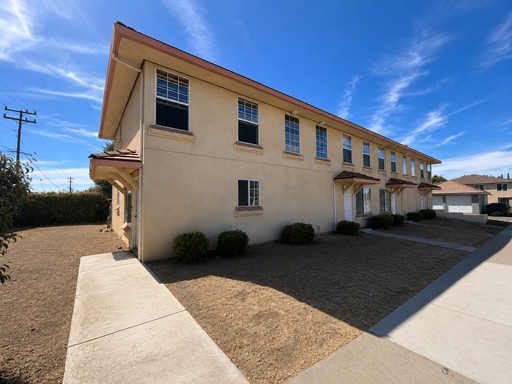 2 Bedroom 2.5 Bath Apartment