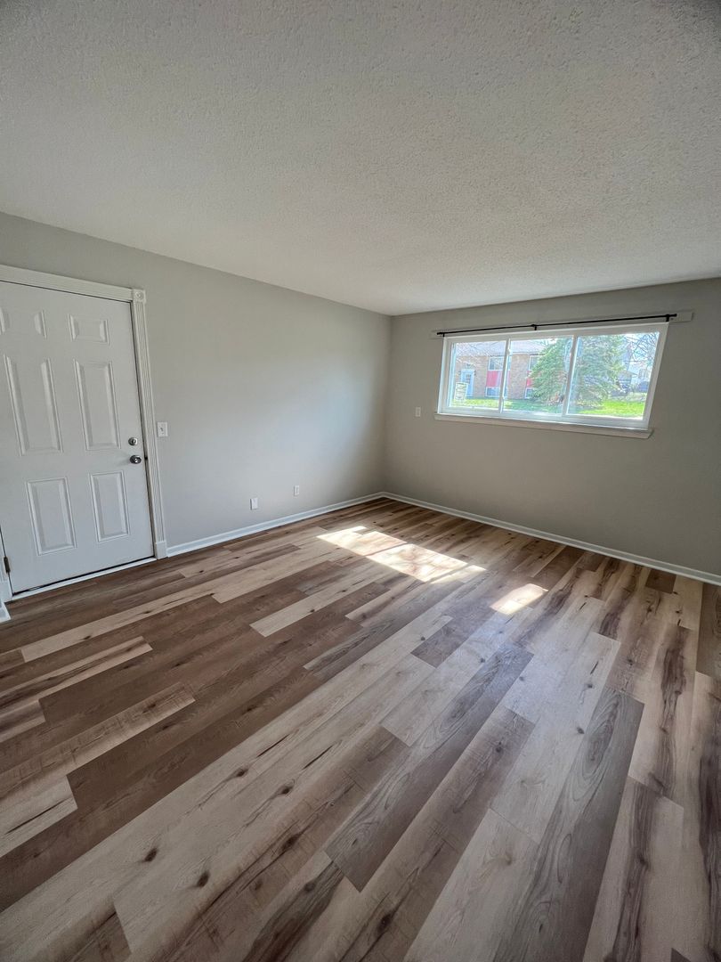 3520 Heatherton Drive , Apt 1, Davenport 52804