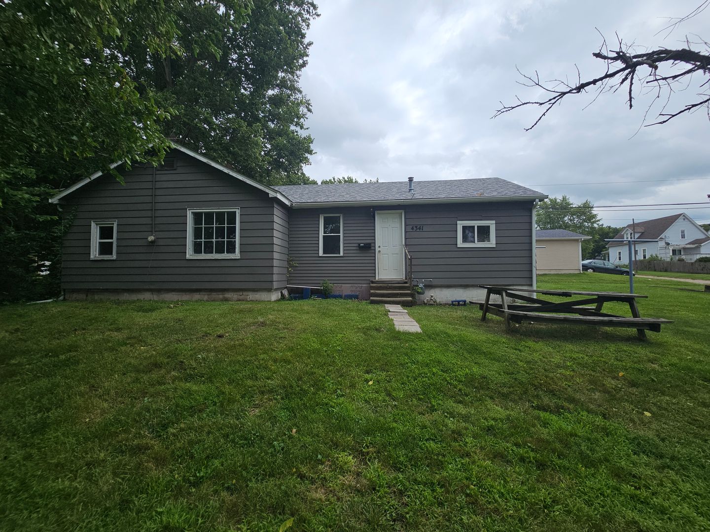 Rock Island House: 4341 11th St.