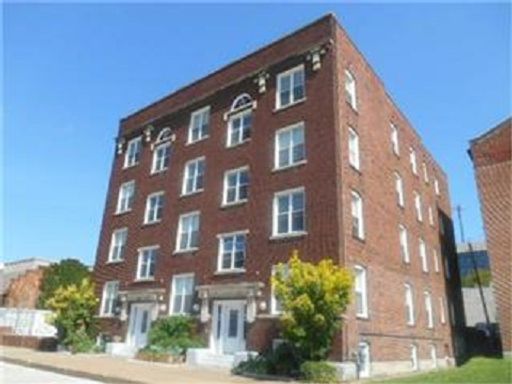 MOVE IN SPECIAL! There is a $25 fee per application and everyone over 18 needs to fill out their own application. – photo 1