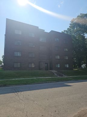 MOVE IN SPECIAL! There is a $25 fee for the application and everyone over 18 needs to fill out their own application. – photo 1