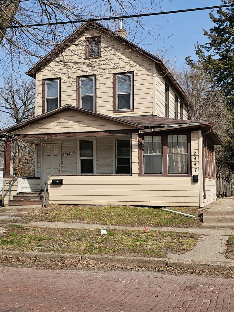 Rock Island Apartment: 2947 13th Ave.