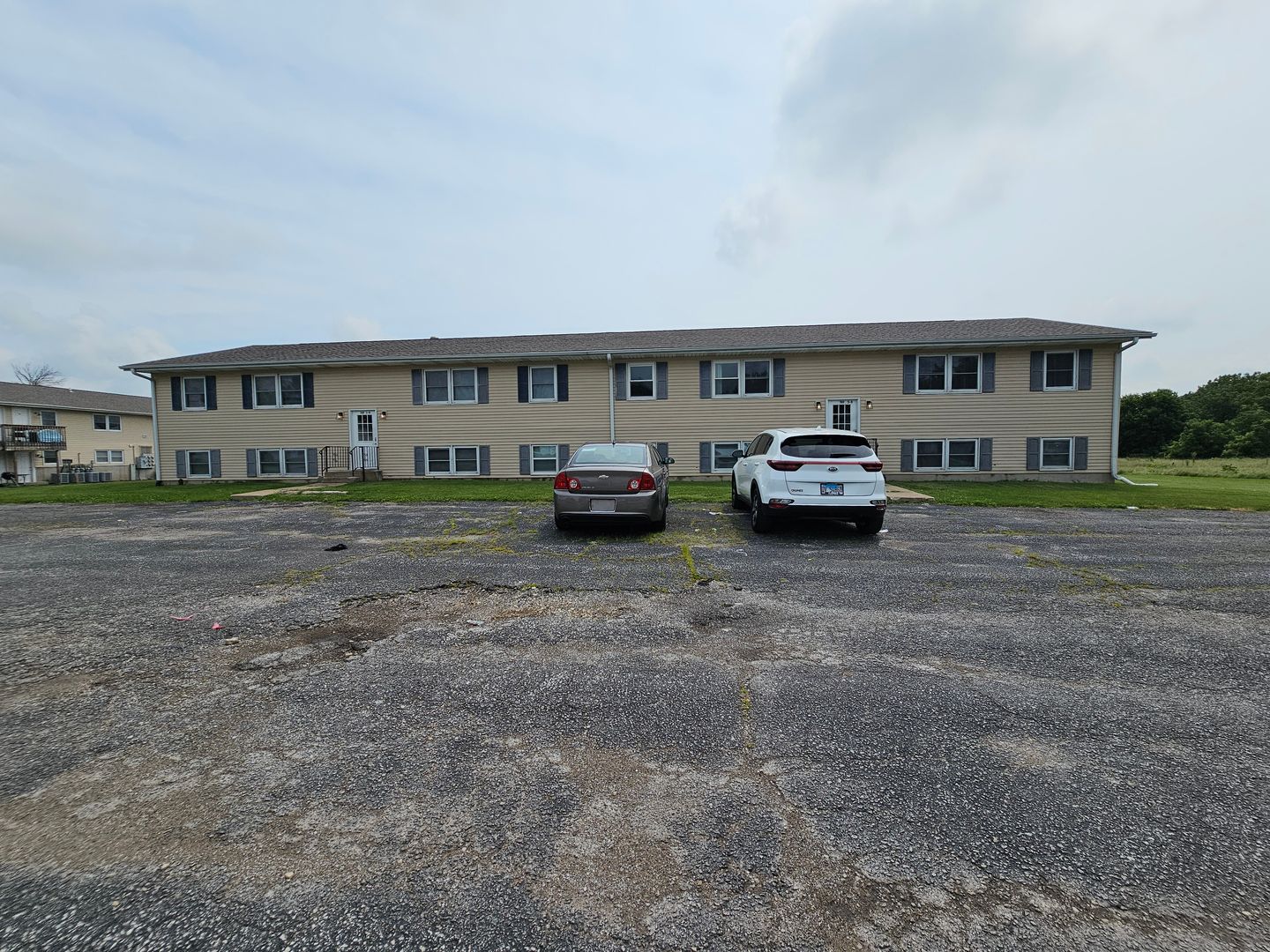 Davenport Apartment: 769 W 61st St.