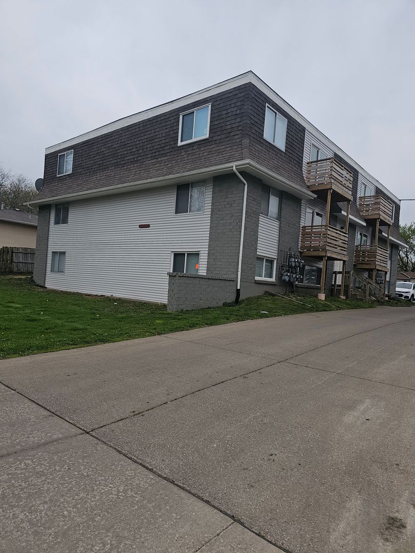 Davenport Apartment: 3539 Heatherton Drive