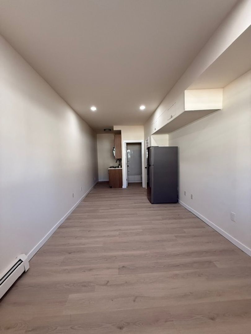 Beacon Apartment: 75 South Avenue