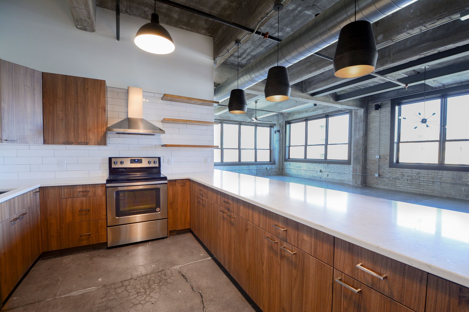 Madison Apartment: 730 Williamson St.