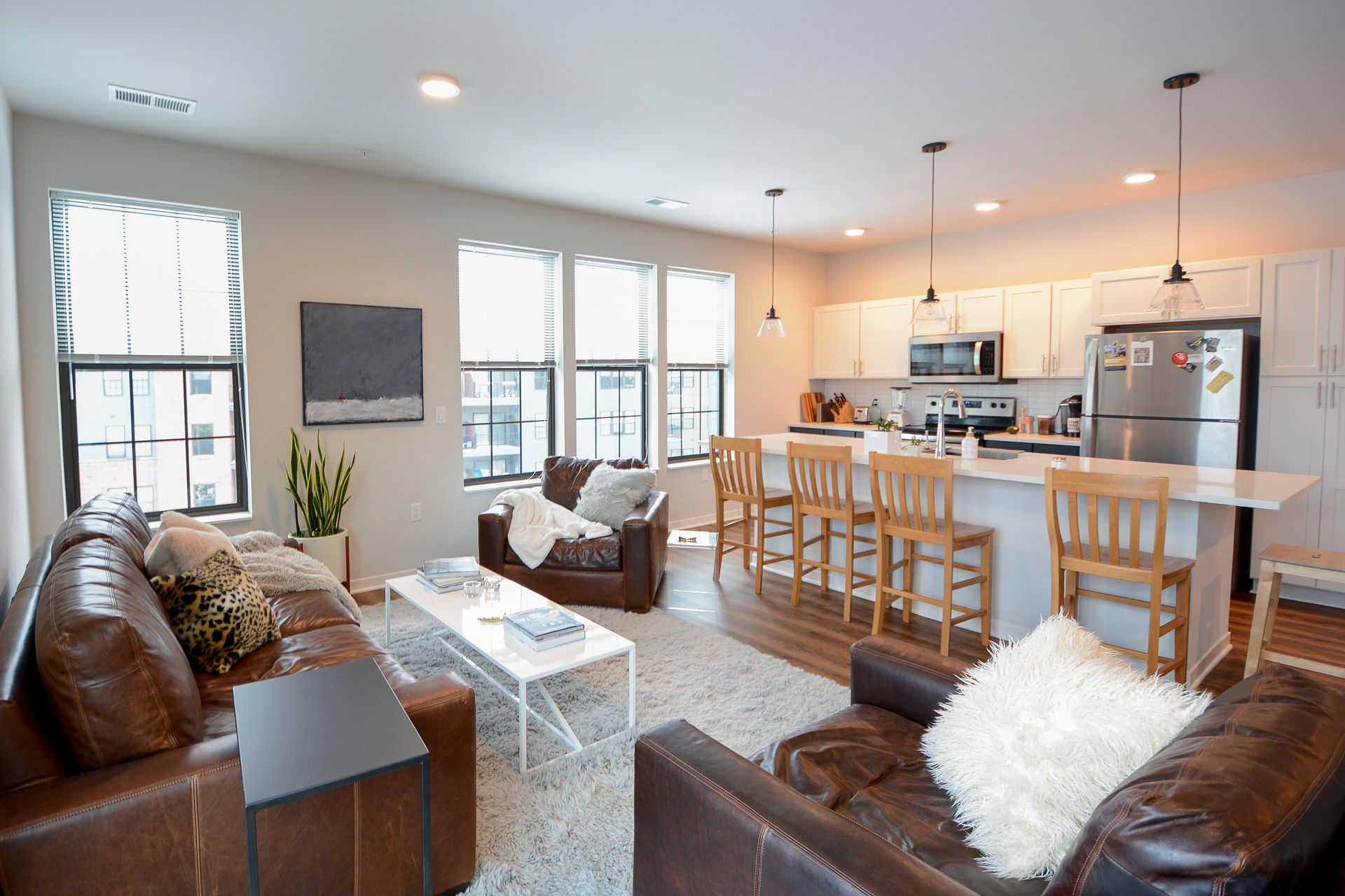 Madison Apartment: 171 S. Fair Oaks Ave.