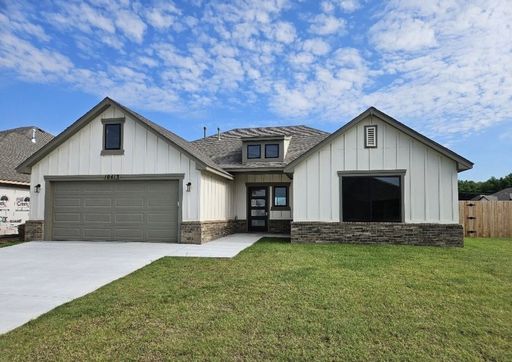 Beautiful one-story new construction on a desirable corner lot in Rowan Grove! – photo 1