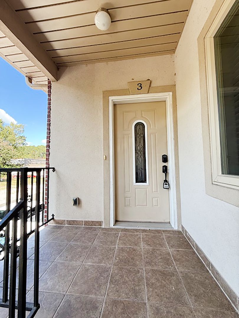 Hot Springs House: 1133 Airport Rd, B3