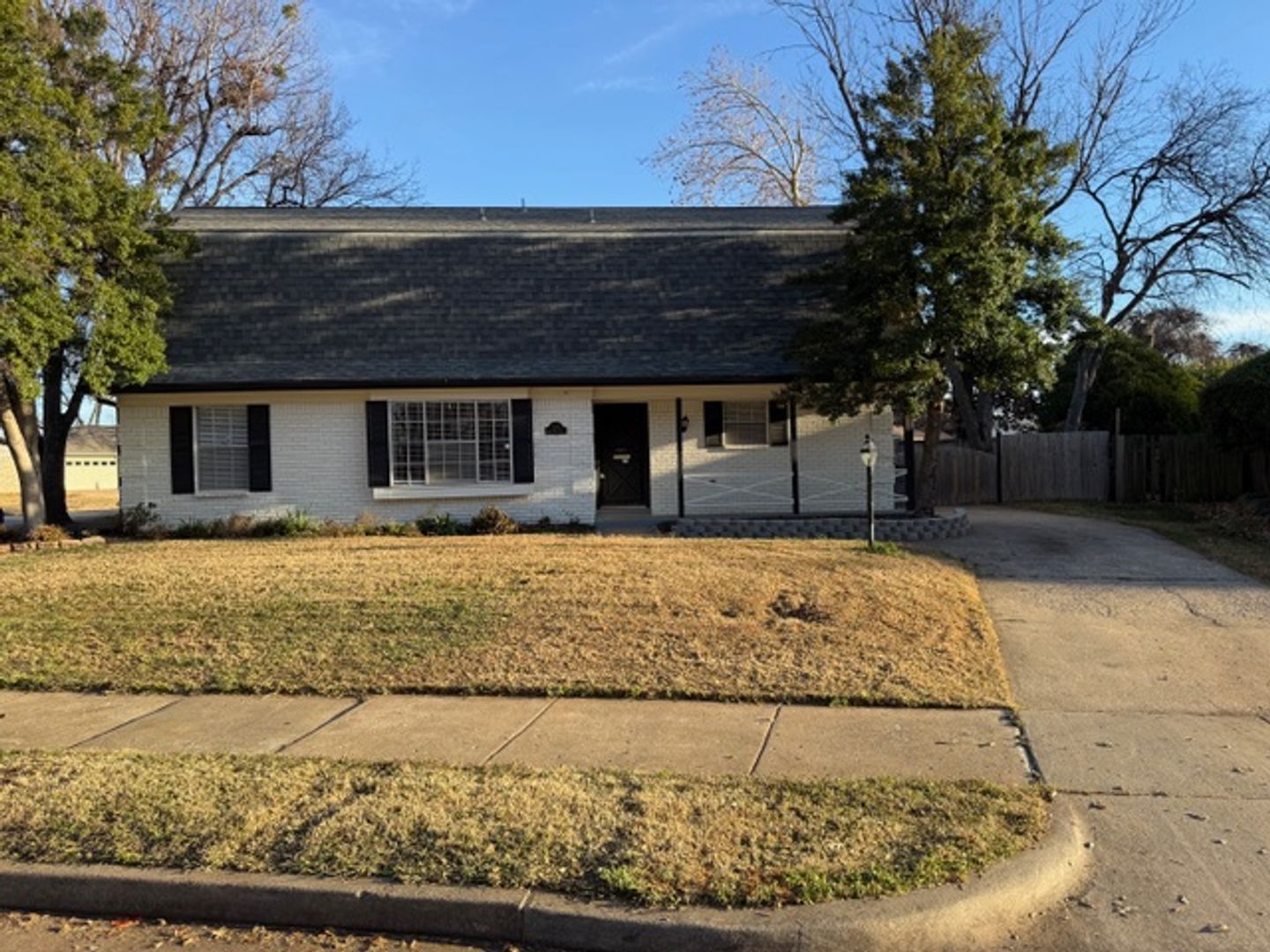 Tulsa House: 7164 E 53rd Pl