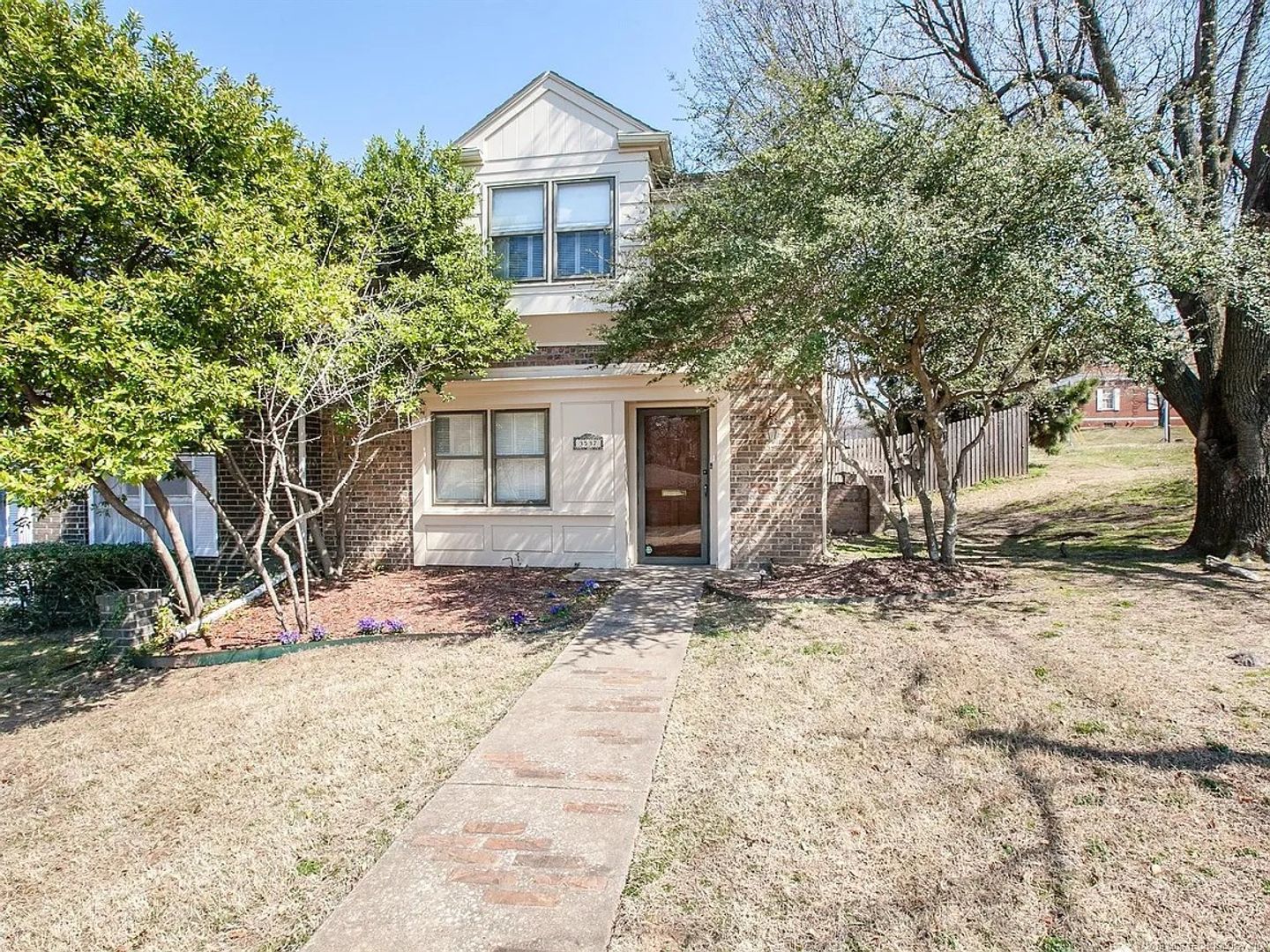 Tulsa House: 3537 S Zunis Ct