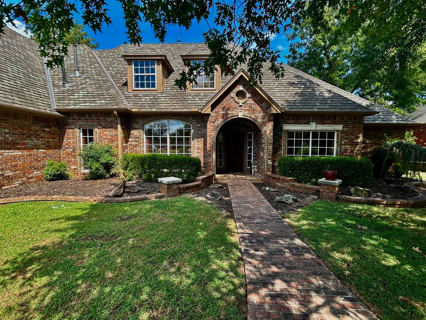 Edmond House: 1808 Oak Forest Dr.