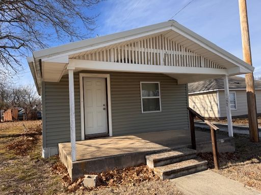 1 Bed 1 Bath Rental at 321 S Oak Ave, Ada, OK – photo 1