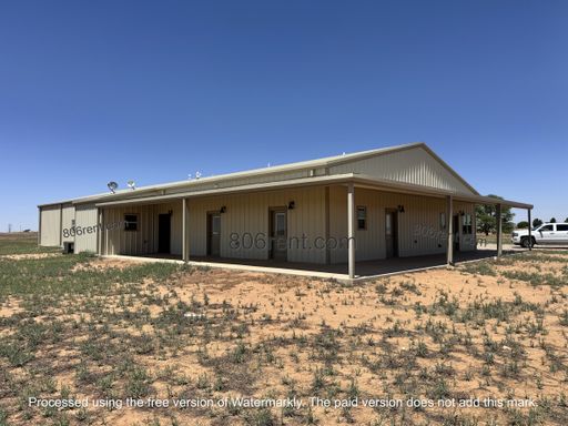 Unique Country Barndominium on 15.5 Acres – Shallowater, TX