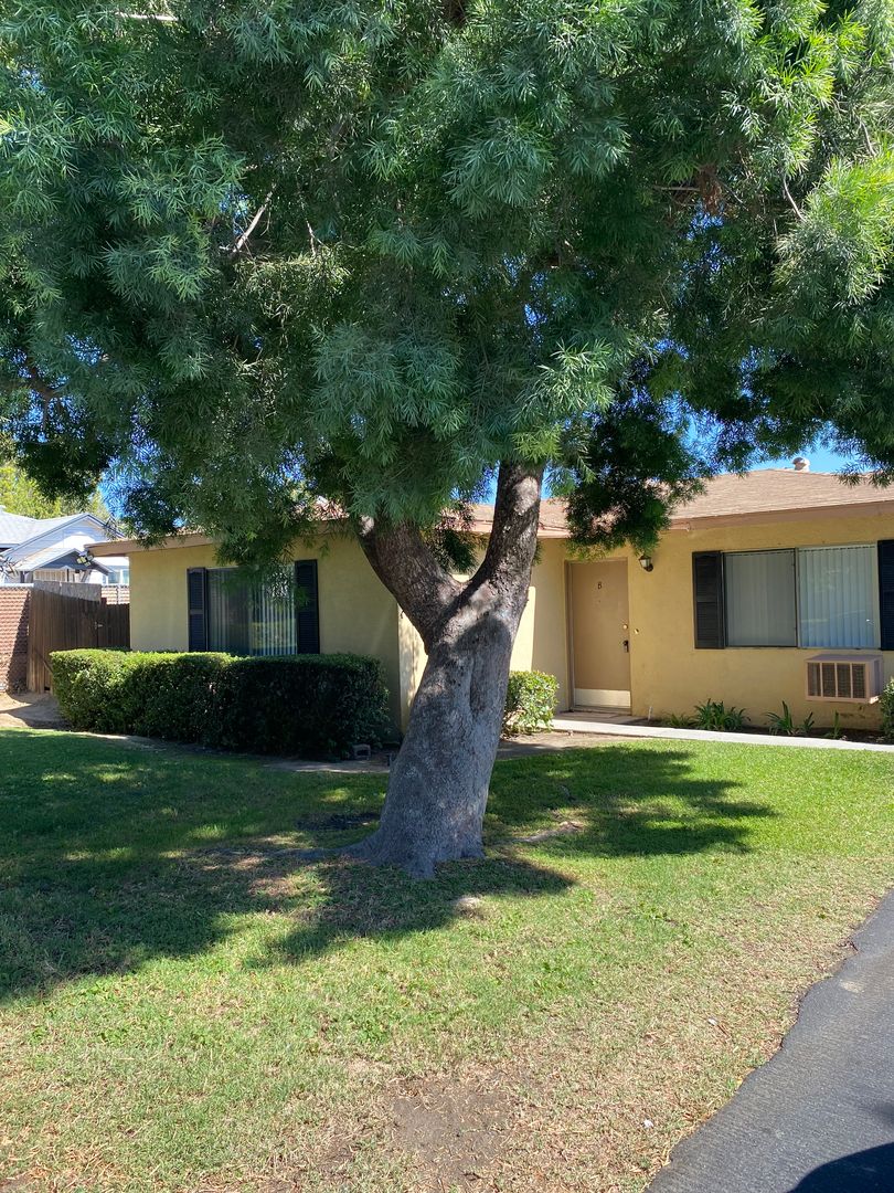MORENO VALLY Apartment: 23689-23698 DAVID LN.