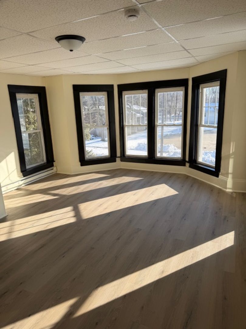 Waterloo Apartment: 303 Logan Avenue