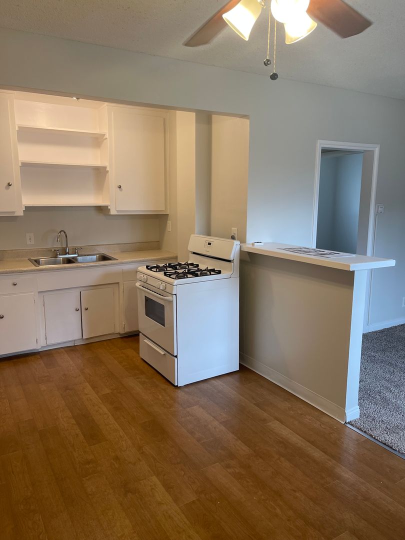 Monrovia Apartment: 729-733 W Foothill Blvd