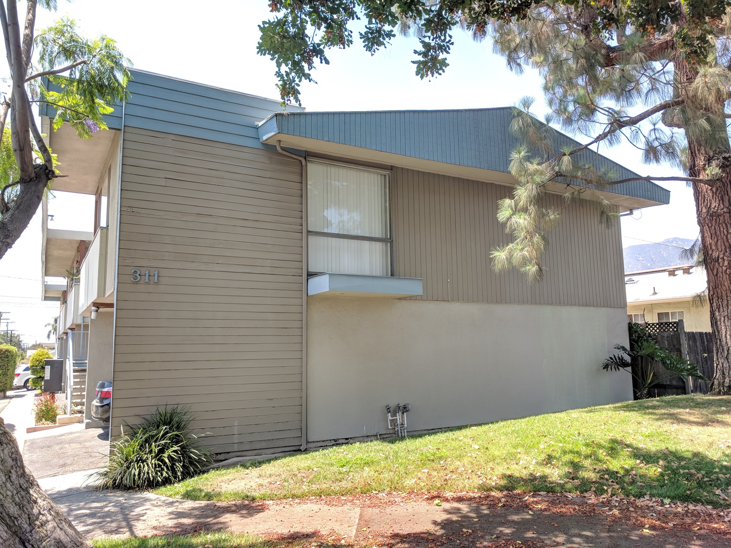 Monrovia Apartment: 311 S. Primrose Avenue
