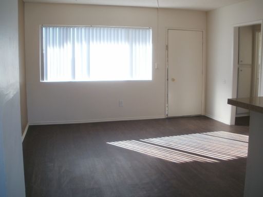 One Bedroom One Bathroom in San Fernando! Tour Today! Ask about move-in specials!