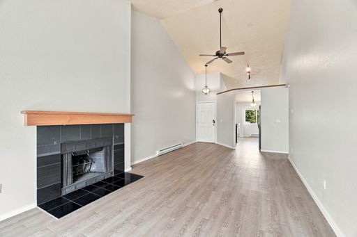 Renovated 2 Bedroom Home – photo 1