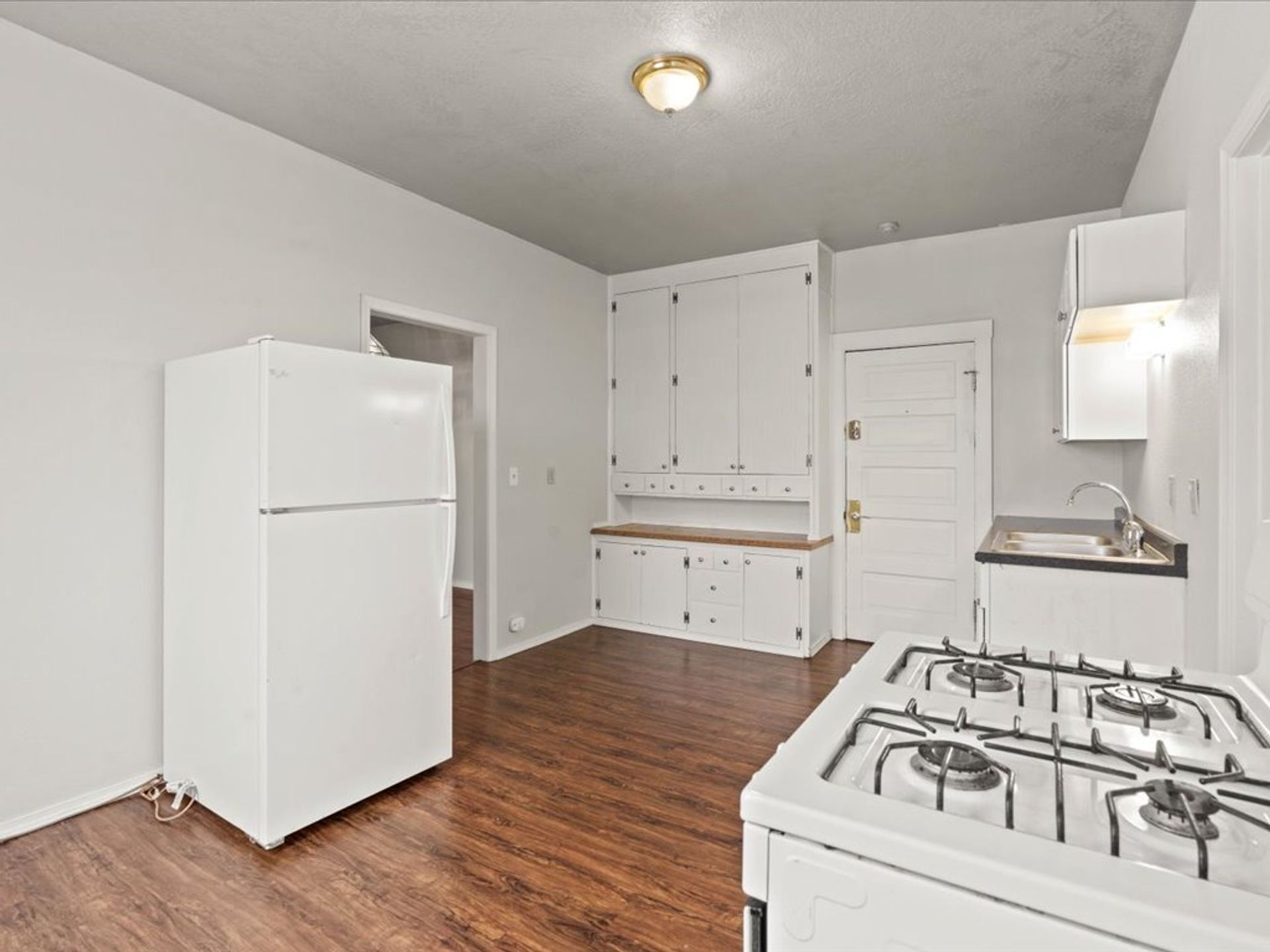Spokane Apartment: 1221 N Monroe St