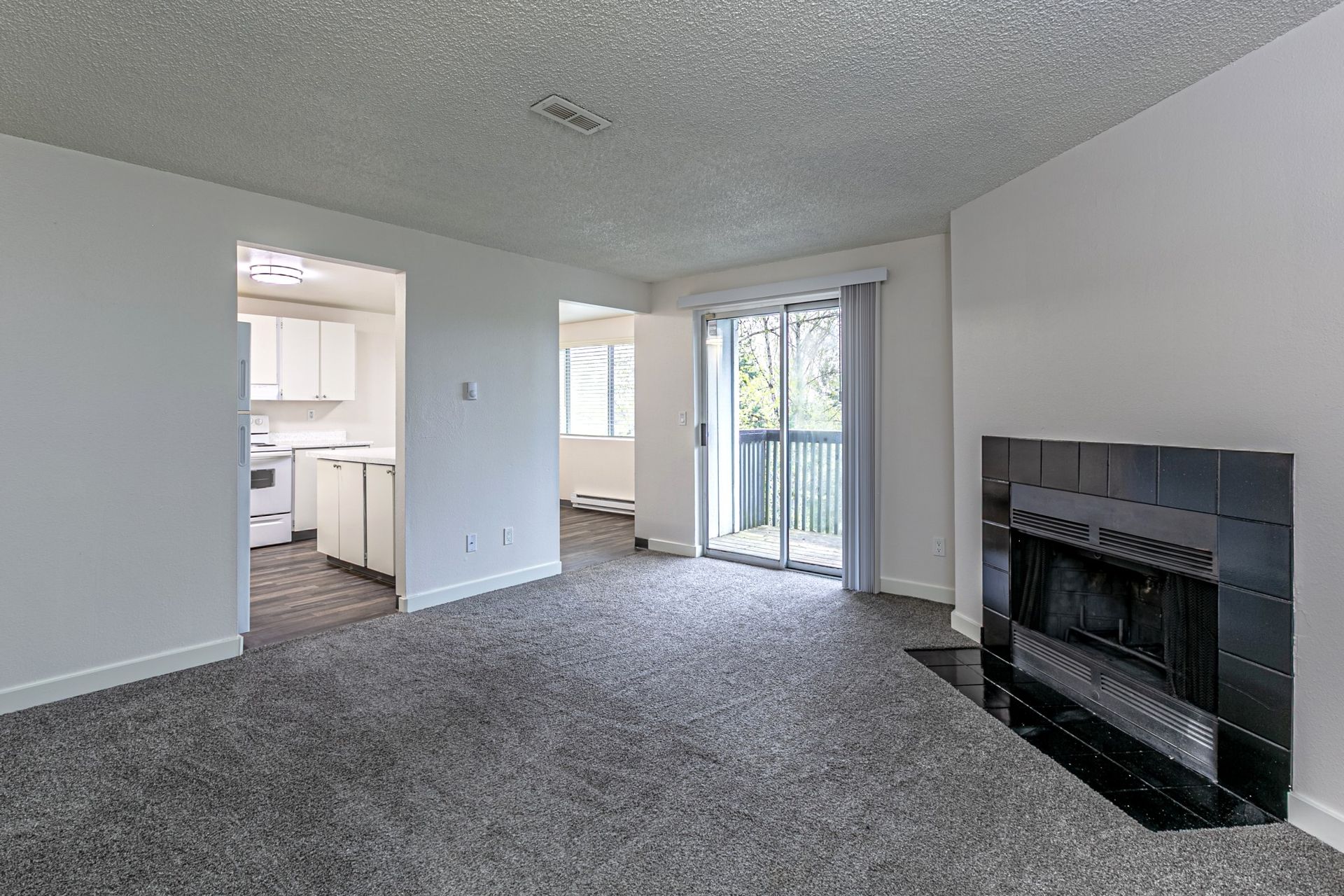 Tacoma Apartment: 6830 Tacoma Mall Blvd