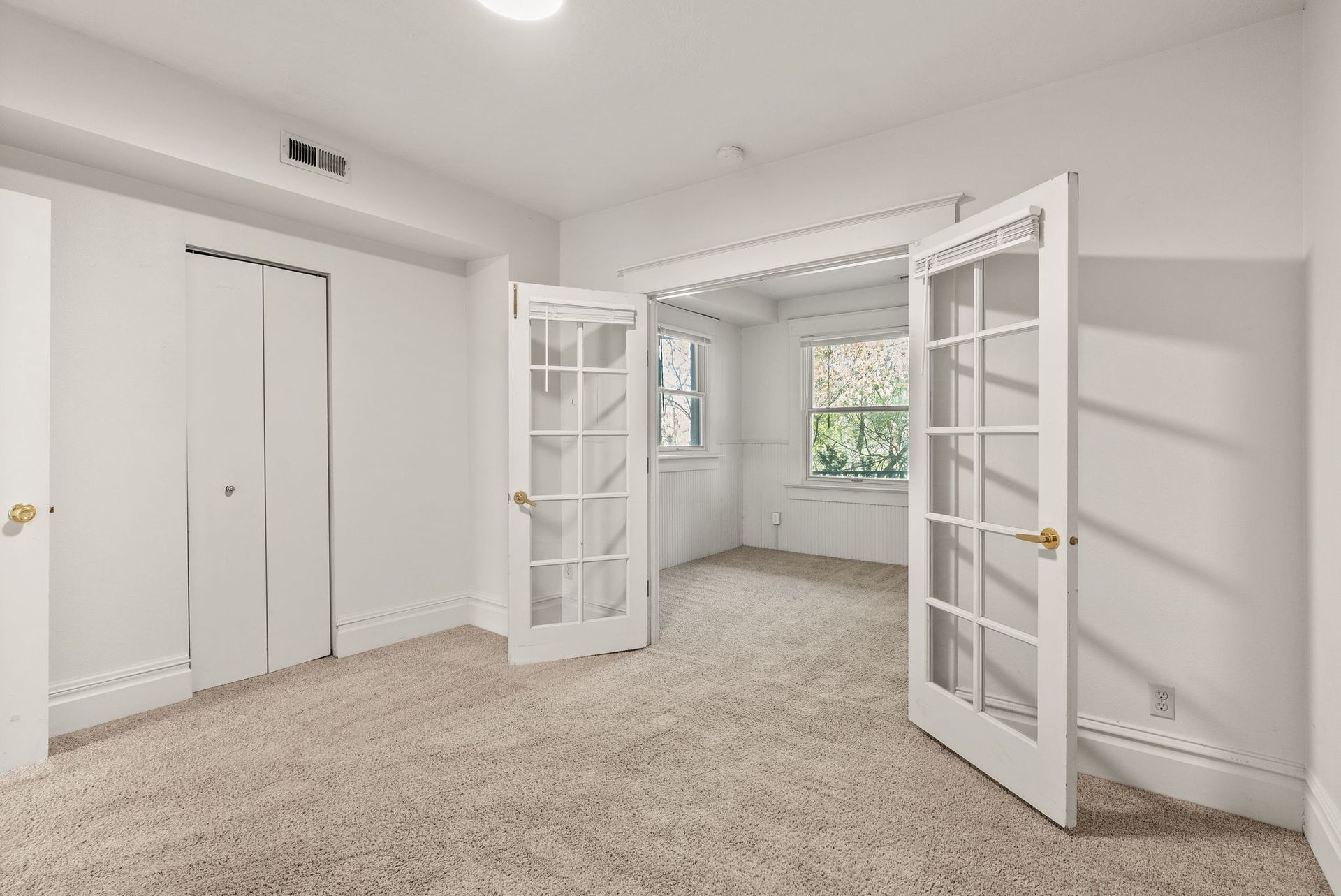 Spokane Apartment: 1608 W. Main Avenue