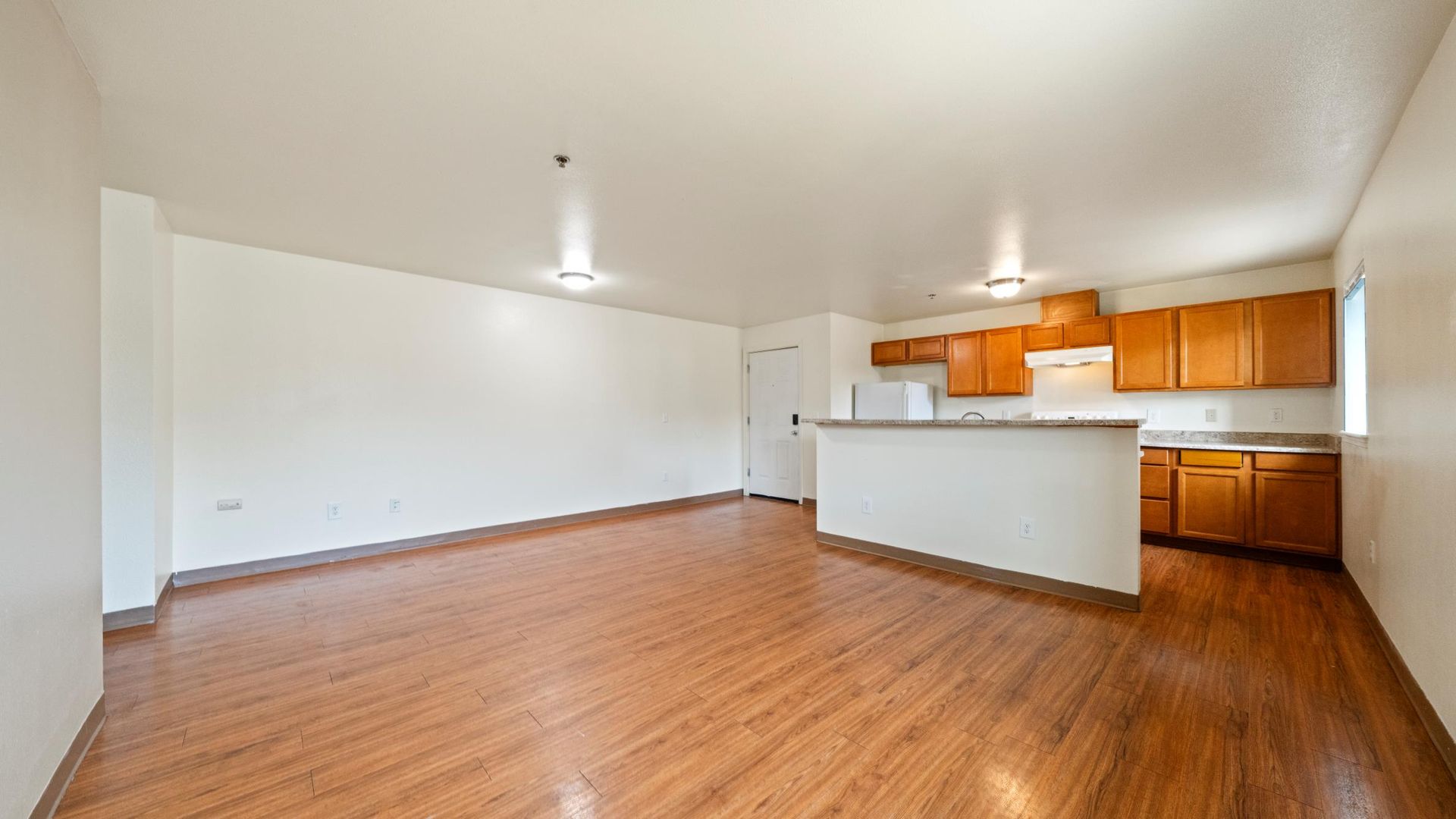 Kennewick Apartment: 4711 W Metaline Ave
