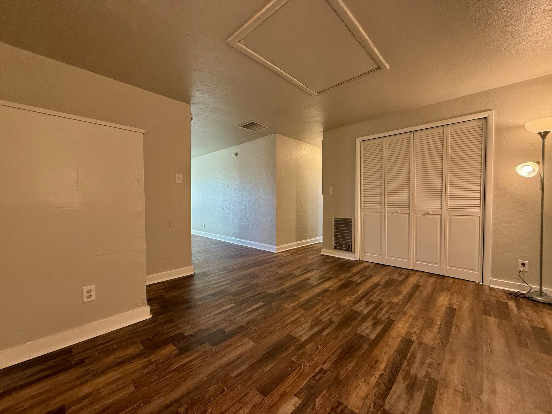 Pasco Apartment: 908 W Ruby