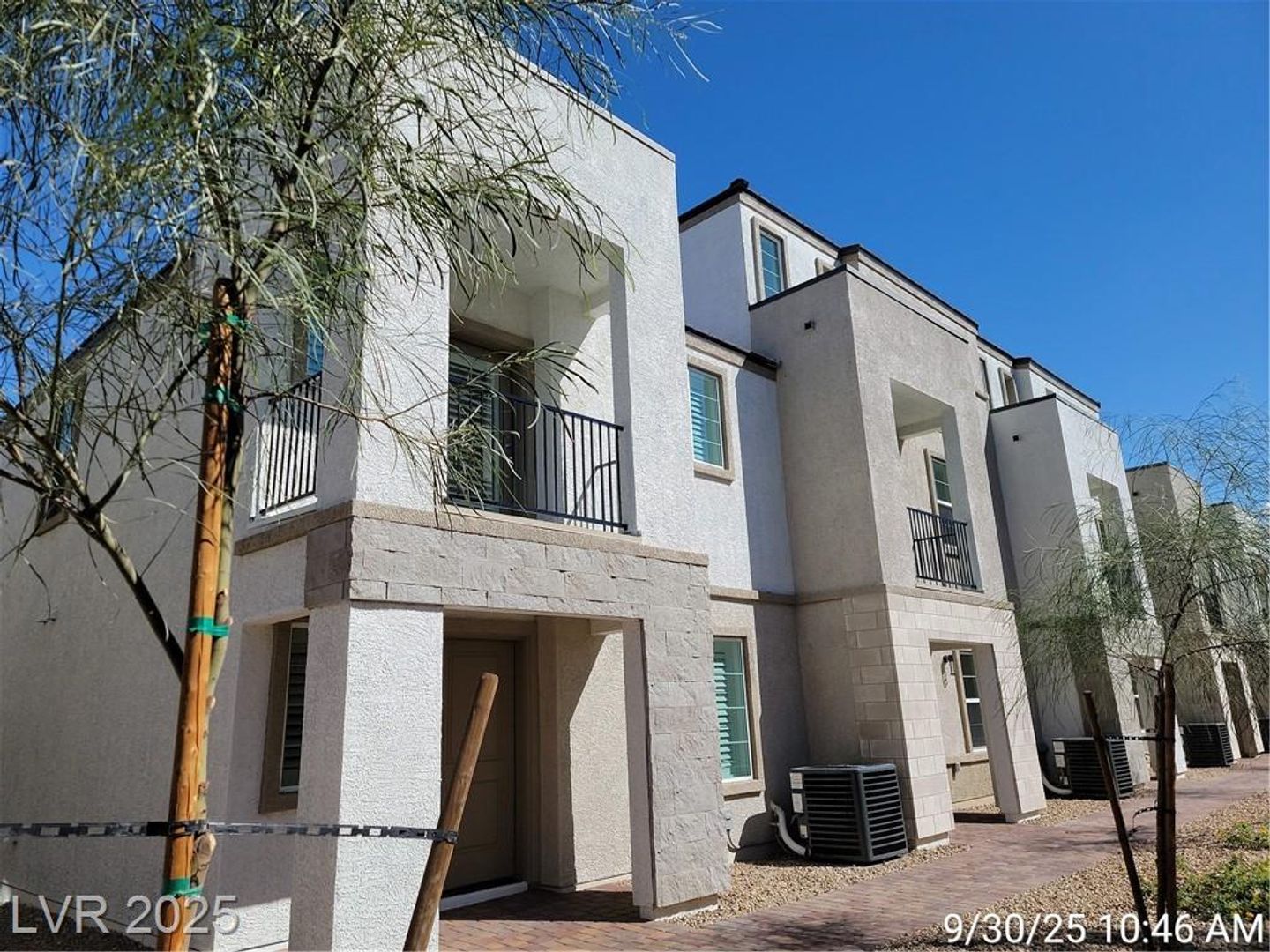 Las Vegas House: 8671 Luxuriant Ave