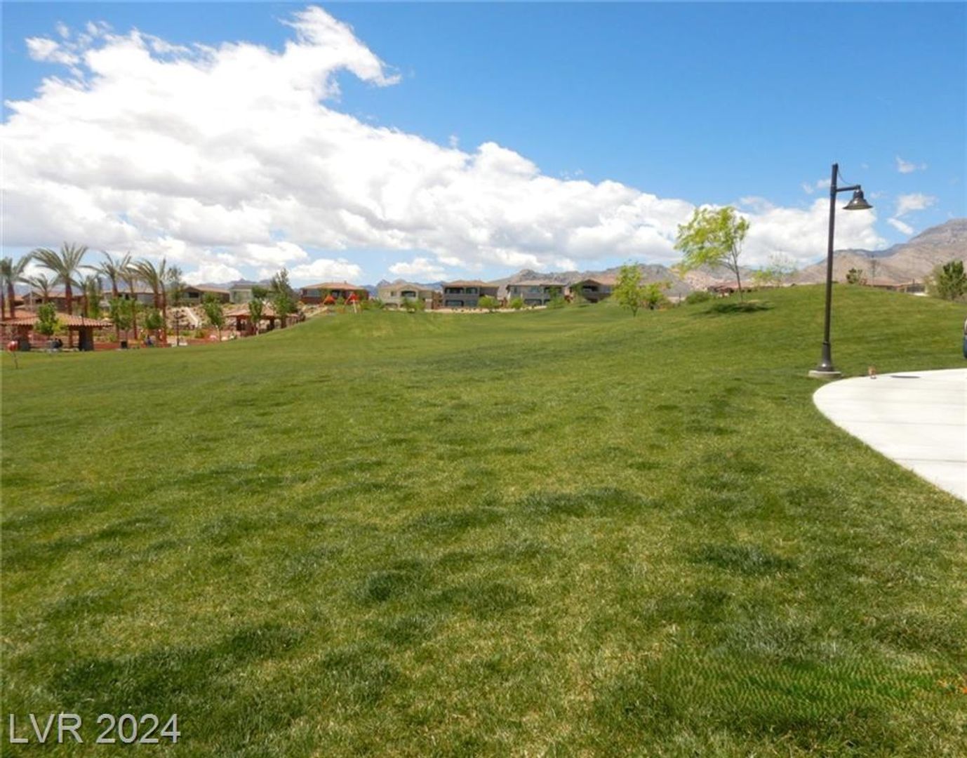 177 Petaluma Valley Dr, Las Vegas, NV 89138