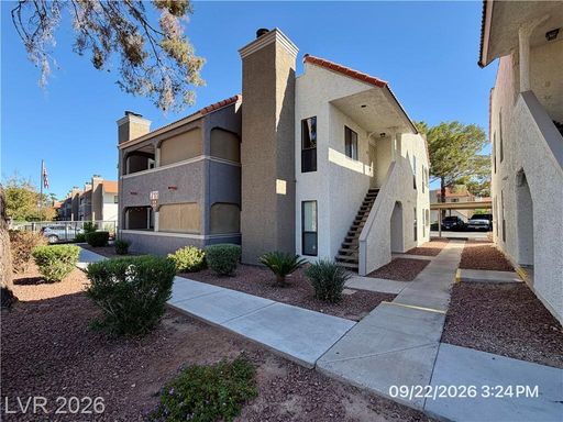 Henderson Condo with Vaulted Ceilings & 3 Balconies – photo 1