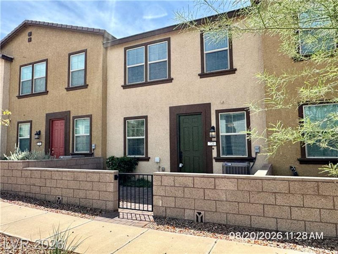 Henderson Townhome: 720 Sleeping City Ave